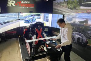 Racing Simulator - Profesjonalny symulator sportowej jazdy Symulator Pro